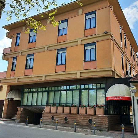 Hotel Perla Massa Lombarda Екстер'єр фото