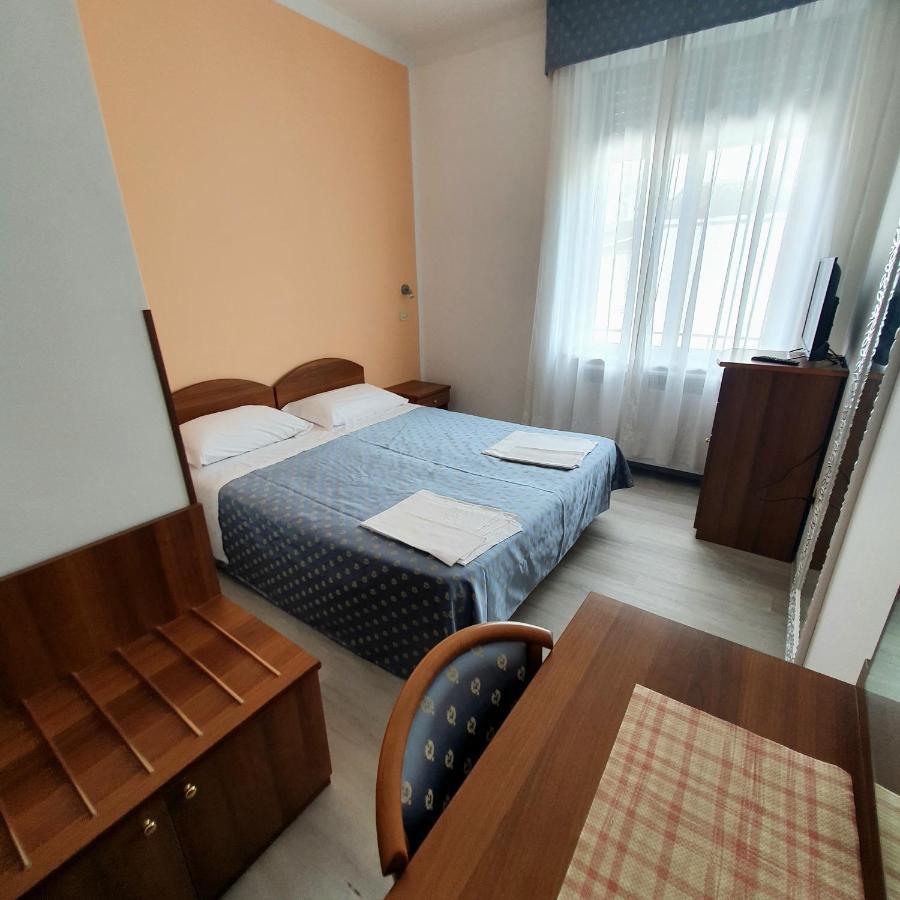 Hotel Perla Massa Lombarda Екстер'єр фото