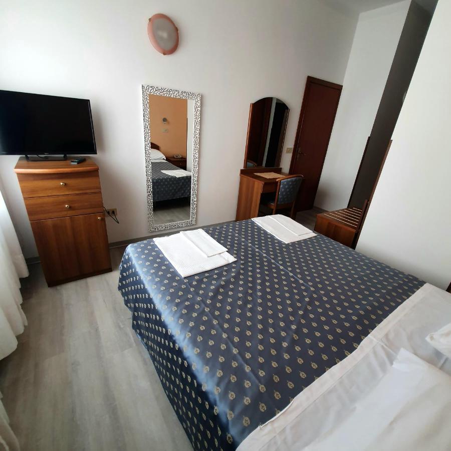 Hotel Perla Massa Lombarda Екстер'єр фото