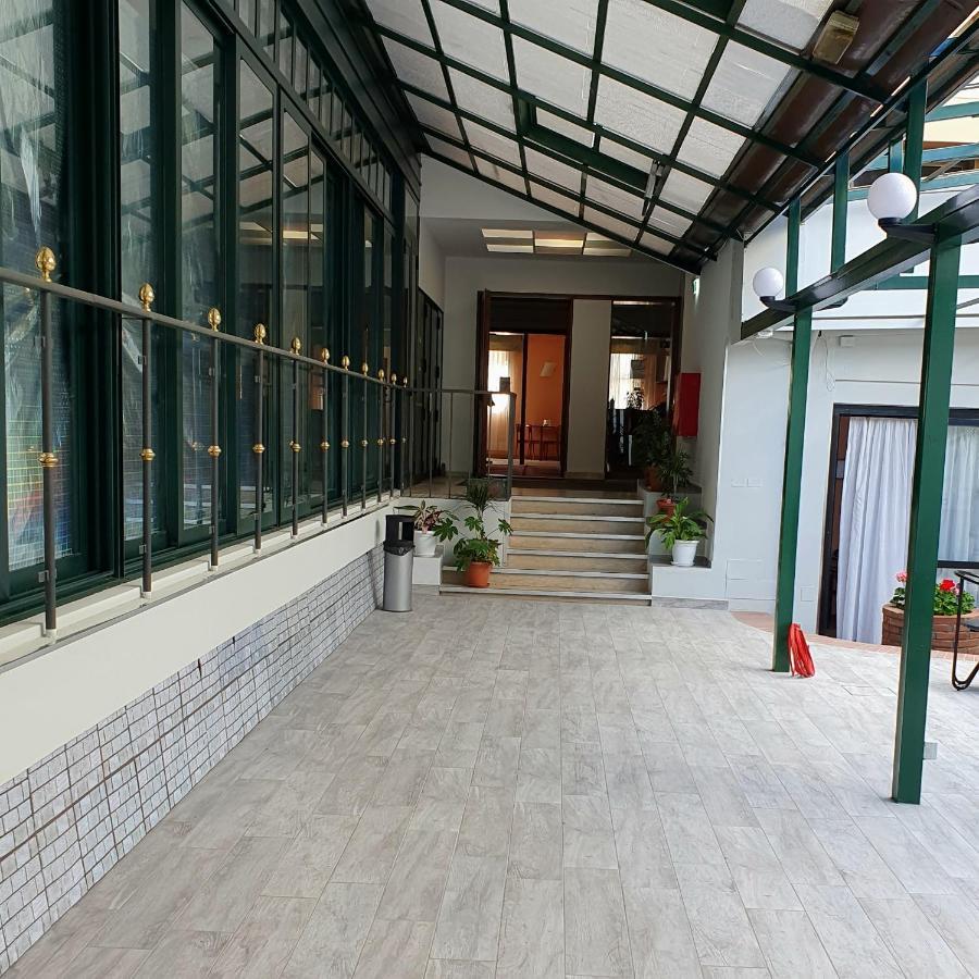 Hotel Perla Massa Lombarda Екстер'єр фото