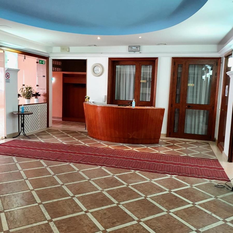 Hotel Perla Massa Lombarda Екстер'єр фото
