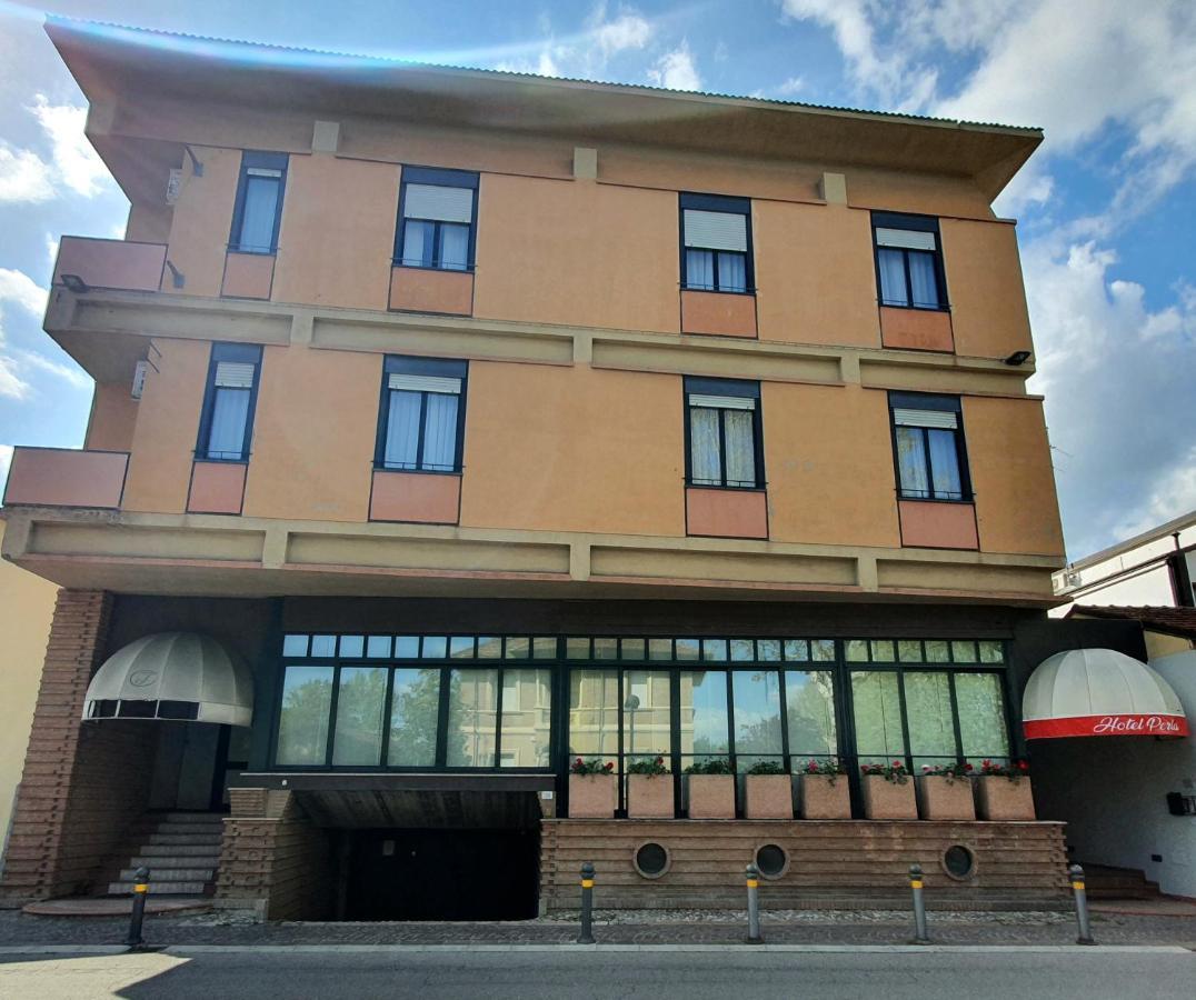 Hotel Perla Massa Lombarda Екстер'єр фото