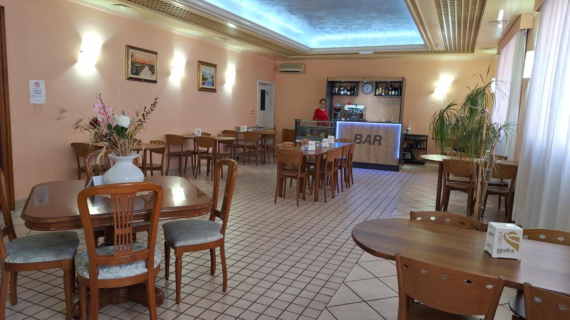 Hotel Perla Massa Lombarda Екстер'єр фото